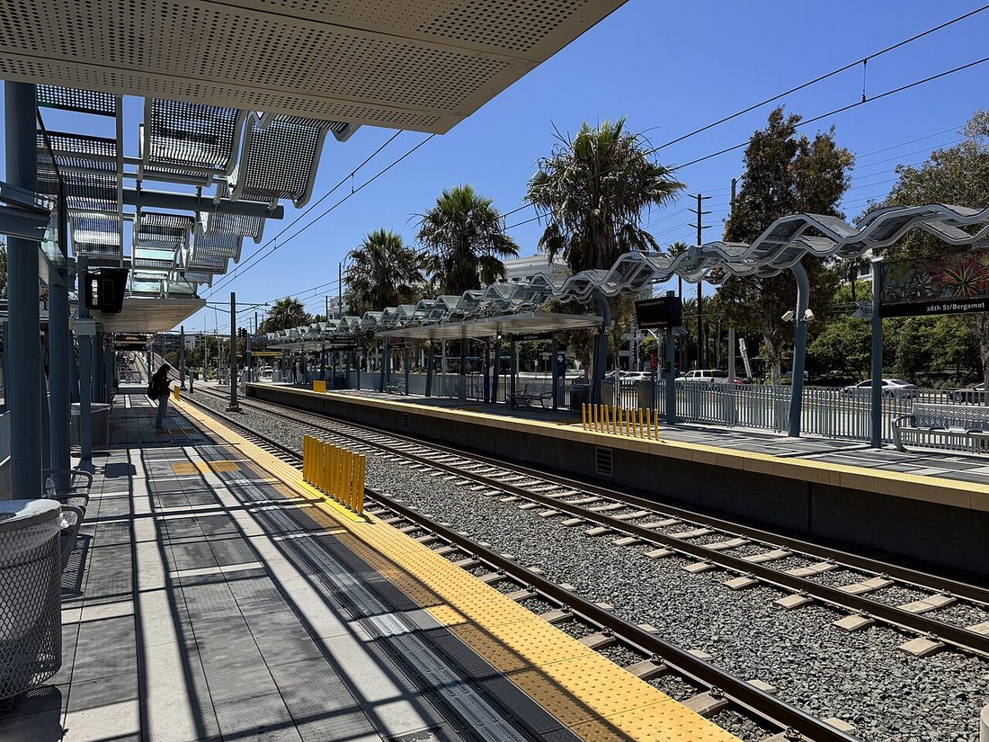 Metro E Line platform